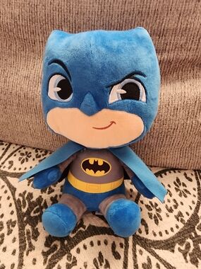 Batman Plush 9” Kohl’s Cares DC Comics Superhero Soft Cape Stuffed Toy